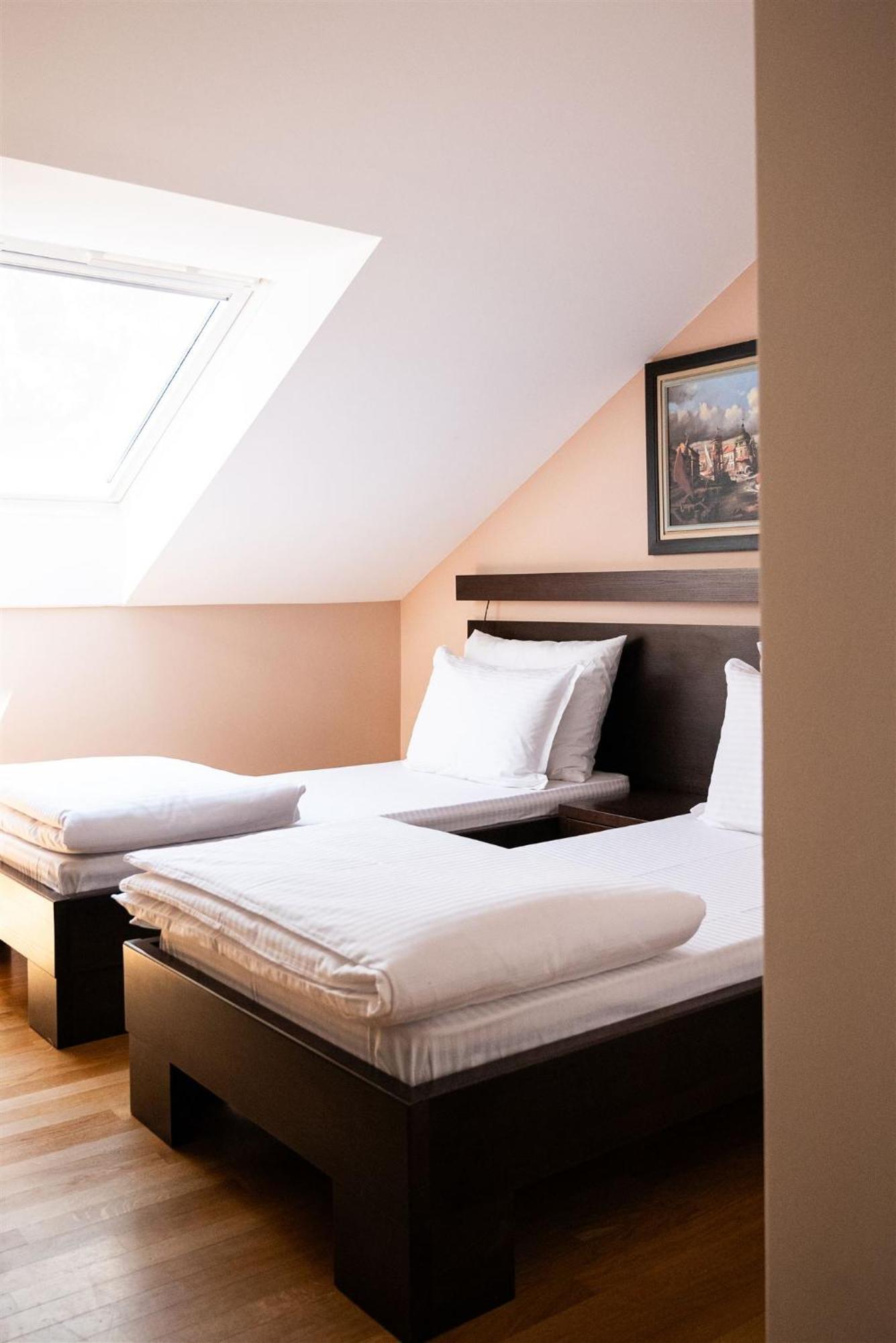 Bed and Breakfast Atrium Сремска-Митровица Экстерьер фото