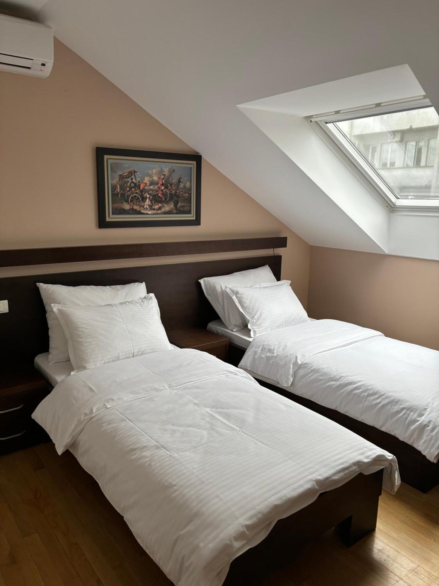 Bed and Breakfast Atrium Сремска-Митровица Экстерьер фото
